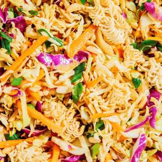 15-Minute Ramen Noodle Salad