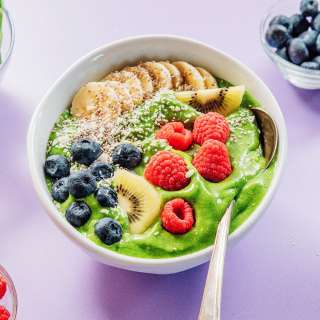 How To Build A Green Smoothie Bowl