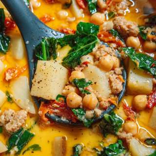 Slow Cooker Marry Me Chickpea Soup