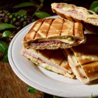 Cubano (Cuban Sandwich or Mixto)