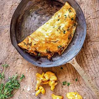 Omelet with Chanterelles