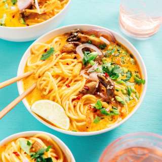 Vegan Khao Soi (With Oyster Mushrooms)