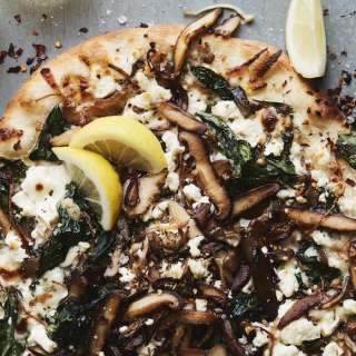 Garlic Mushroom & Spinach Pizza