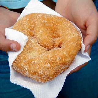 Malassadas | Portuguese Doughnuts
