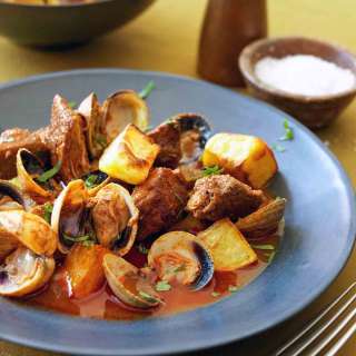 Portuguese Pork and Clams | Porco à Alentejana