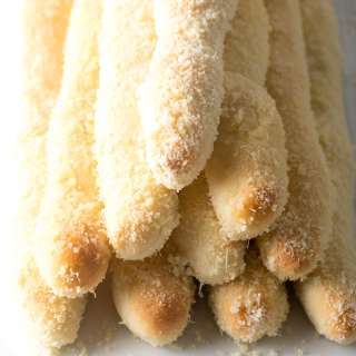 Homemade Breadsticks Recipe (Crazy Bread)