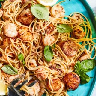 Summer Seafood Pasta with White Wine Sauce
