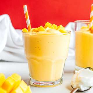 Easiest Mango Smoothie Recipe (3 Ingredients!)