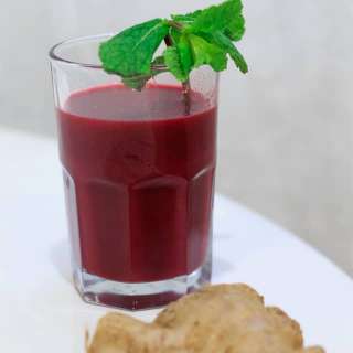 How to juice without a juicer and my favourite apple, beet, carrot and ginger juice