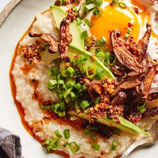 Simple Congee Recipe (Rice Porridge)