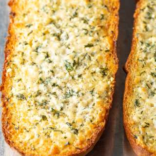 Easy Garlic Bread Recipe
