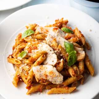 Tomato Pesto Pasta with Chicken