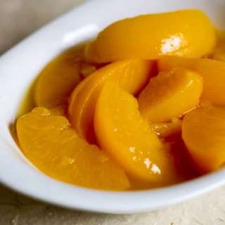 My grandmother's peach Swiss roll (gluten-free)