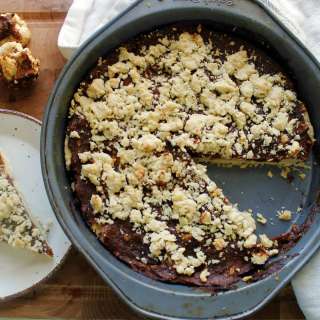 Ma'amoul date pie