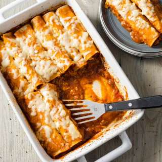 Easy Chicken Enchiladas