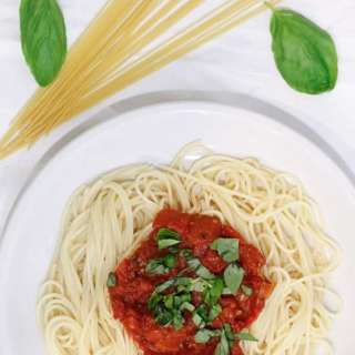 Chunky tomato sauce for canning