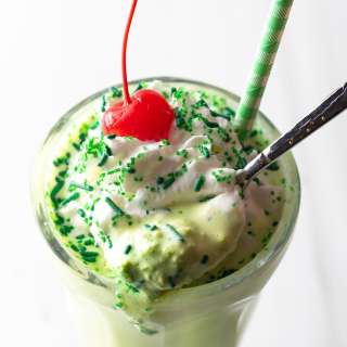 Shamrock Shake (Peppermint Shake Recipe)