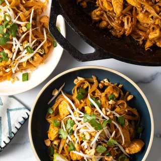 Easy Chicken Pad Thai Recipe