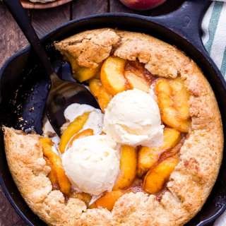 Skillet Peach Cobbler