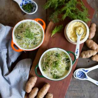 Salt-free potato leek soup with mustard