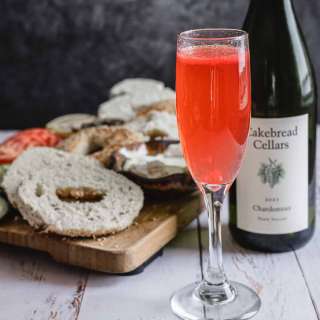 Refreshing strawberry white wine spritzer cocktail recipe