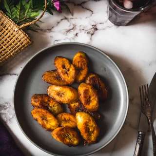 Colombian Platanos Maduros Fritos Recipe - Fried Ripe Sweet Plantains