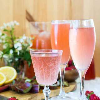 Strawberry rhubarb gin fizz