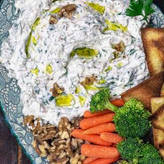 Walnut Spinach Greek Yogurt Dip Recipe