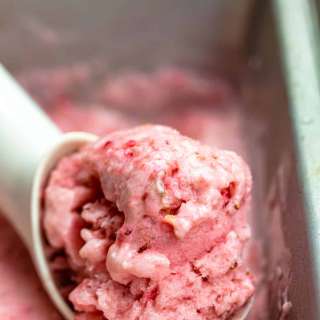Easy Homemade Frozen Yogurt Recipe