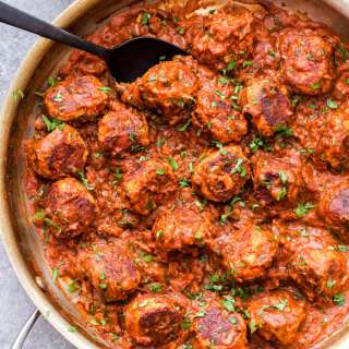 Skillet Chicken Tikka Masala Meatballs
