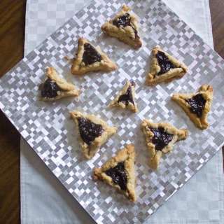 Vegan prune hamantaschen