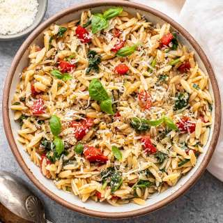Orzo with Spinach and Roasted Red Peppers