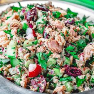 10-Min Mediterranean Tuna Salad (Bold & Healthy)