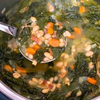 Instant Pot White Bean and Kale Soup