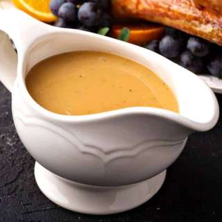 BEST Turkey Gravy