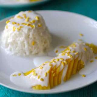 Mango with Sticky Rice (Khao Neow Mamuang)