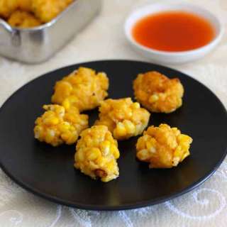 Tod Man Khao Pod (Buñuelos de maíz tailandeses)