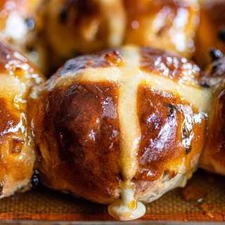 Holiday Hot Cross Buns