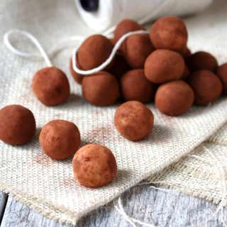 Marzipankartoffeln (Marzipan Potatoes)