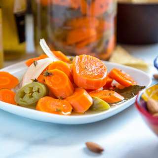 Mexican Pickled Carrots