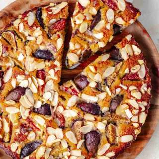 Fig Cake with Almond and Honey