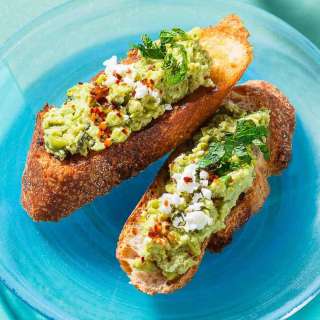 Smashed Peas on Toast with Mint and Aleppo Pepper