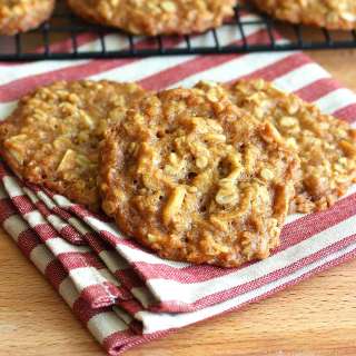 ANZAC Biscuits (with Almonds)