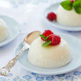 Elegant Vanilla Blancmange Recipe