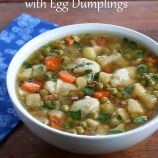 German Pea Soup with Egg Dumplings (Erbsensuppe mit Eierschwämmchen)