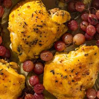 Braised Chicken Thighs with Grapes and Fennel