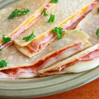 Sincronizadas (Mexican Ham and Cheese Melts)