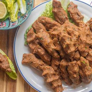 Easy Meatless Çiğ Köfte Recipe
