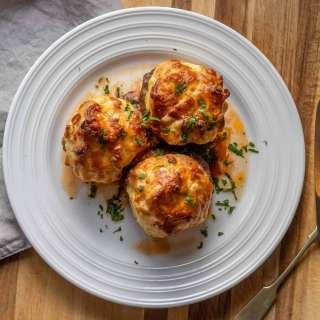 Hasanpaşa Köfte - Turkish Meatballs with Mashed Potatoes