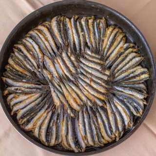 Hamsi Tava - Crispy Fried Anchovies